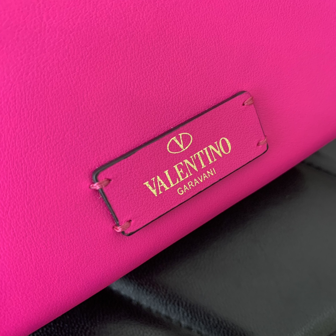 Valentino Garavani Vsling Micro Handbag in Rose Pink Grainy Calfskin Leather 